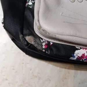 Betsey Johnson | Bags | Betsey Johnson Floral Cat Bagpack  display picture 2
